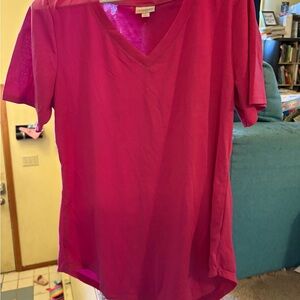 LuLaRoe Fuchsia V-Neck Short Sleeve Tee